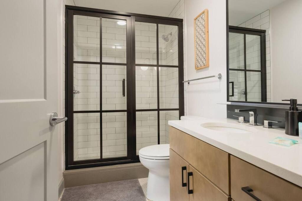 Gorgeous Condo In The Heart Of Dt Birmingham! Exteriör bild